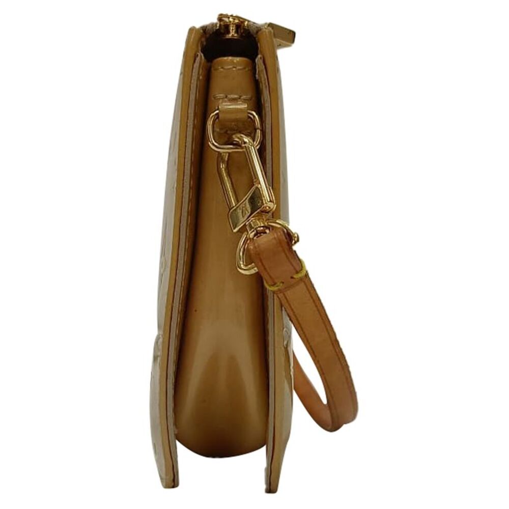 Louis Vuitton Lexington Monogram Pochette Bag in Beige Patent Leather - Picture 2 of 12